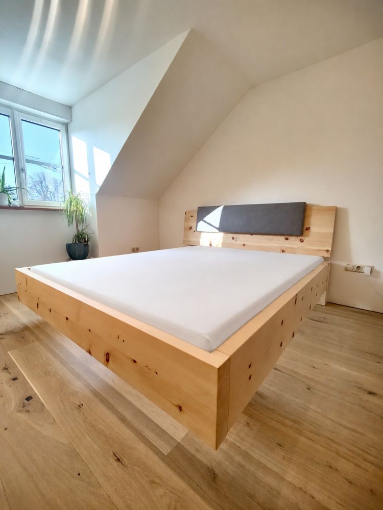 Zirbenbett Oberstdorf Zirbenholzbett für Bayern, Oberbayern, Landkreis Dachau von der Schreinerei Schuster aus Sulzemoos