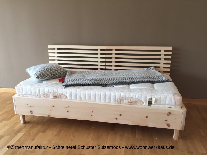 zirbenholzbett-modell-freising-geschreinert-vom-schreinermeister-schuster-aus-sulzemoos-bei-freising