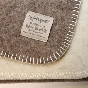wollzeit-die-heimische-beige_wollweiß-ecke-schreinerei-schuster